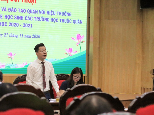 Hà Nội: Trưởng phòng giáo dục "đối chất trực tiếp" về thu chi tài chính