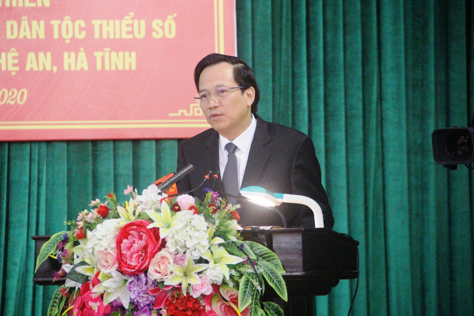 Bộ trưởng Phùng Xuân Nhạ: Nâng cao hiệu quả chính sách cử tuyển - Ảnh minh hoạ 3