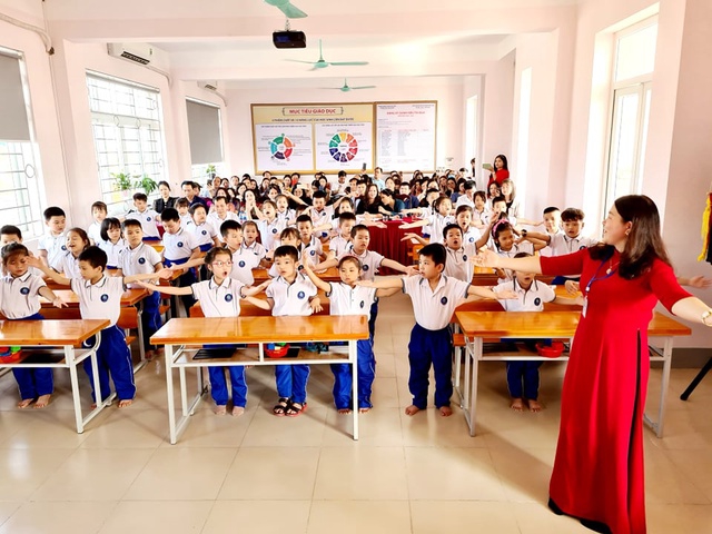 Nghệ An: Bàn giải pháp nâng cao chất lượng dạy học lớp 1 CTSGK mới
