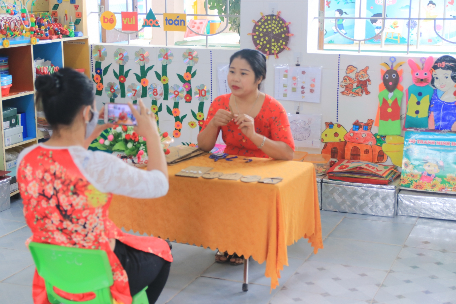 Hiệu trưởng phải có năng lực quản trị, phát huy thế mạnh giáo viên - Ảnh minh hoạ 3