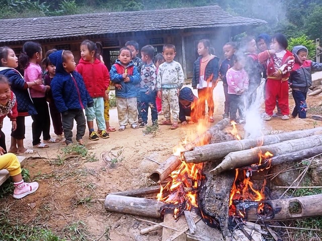 Thanh Hóa: Nhiệt độ xuống thấp, nhiều trường cho học sinh nghỉ