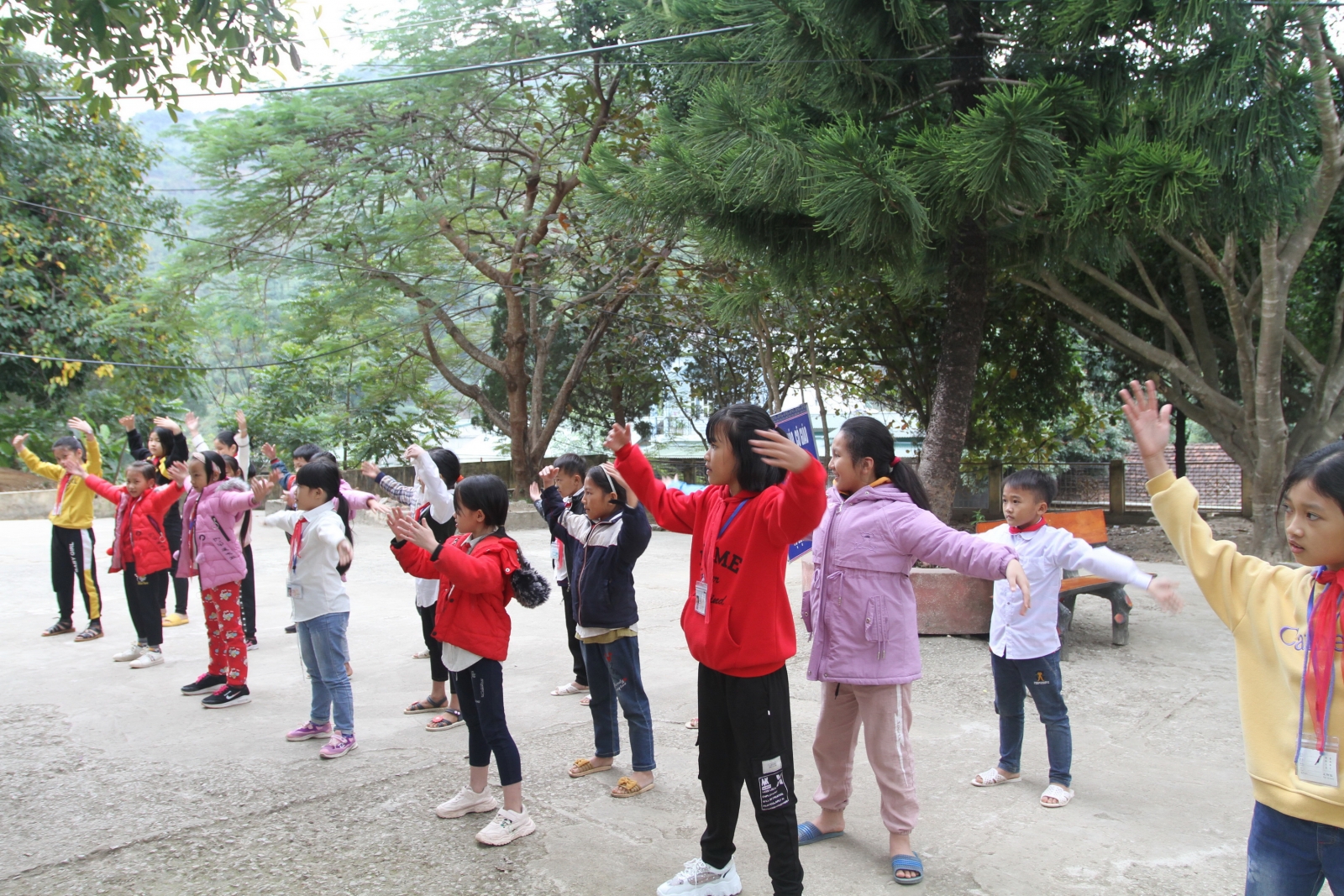 An toàn cho trường học vùng cao: Cần địa phương 