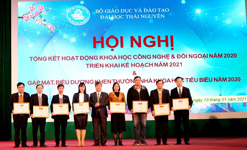 Đại học Thái Nguyên: Tuyên dương nhà khoa học tài năng và tâm huyết - Ảnh minh hoạ 6