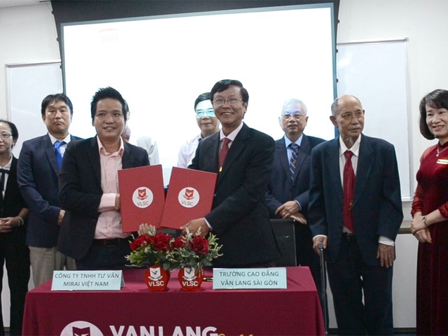 Trường CĐ Văn Lang Sài Gòn ký kết hợp tác với các đối tác tiềm lực