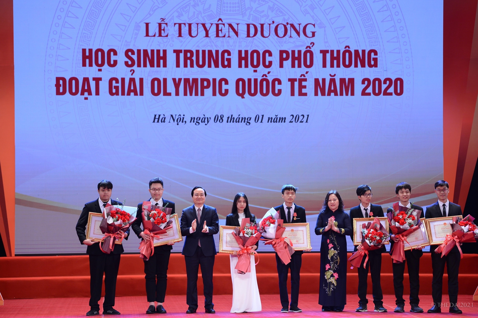 Lễ tuyên dương HS đoạt giải Olympic - sự kiện ý nghĩa trong năm học 