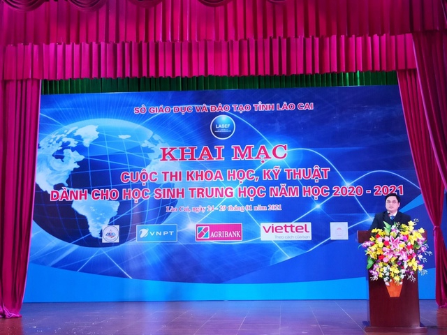 Lào Cai: Hơn 300 HS tham gia Cuộc thi Khoa học Kĩ thuật năm 2021