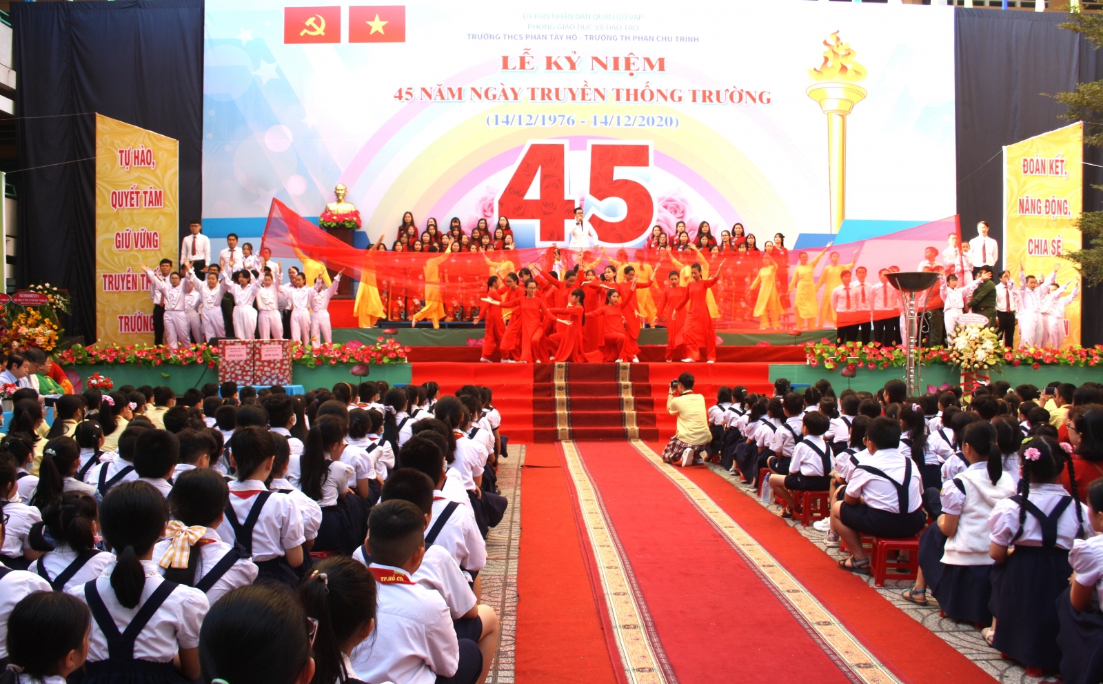 TP.HCM: Tự hào 45 năm ngày truyền thống Trường Phan Tây Hồ - Ảnh minh hoạ 3