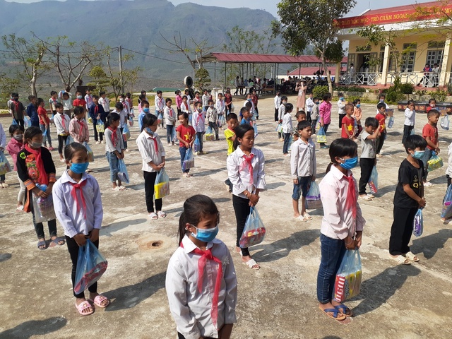 Lai Châu: Các trường cho học sinh nghỉ học từ 1/2 phòng, chống Covid-19