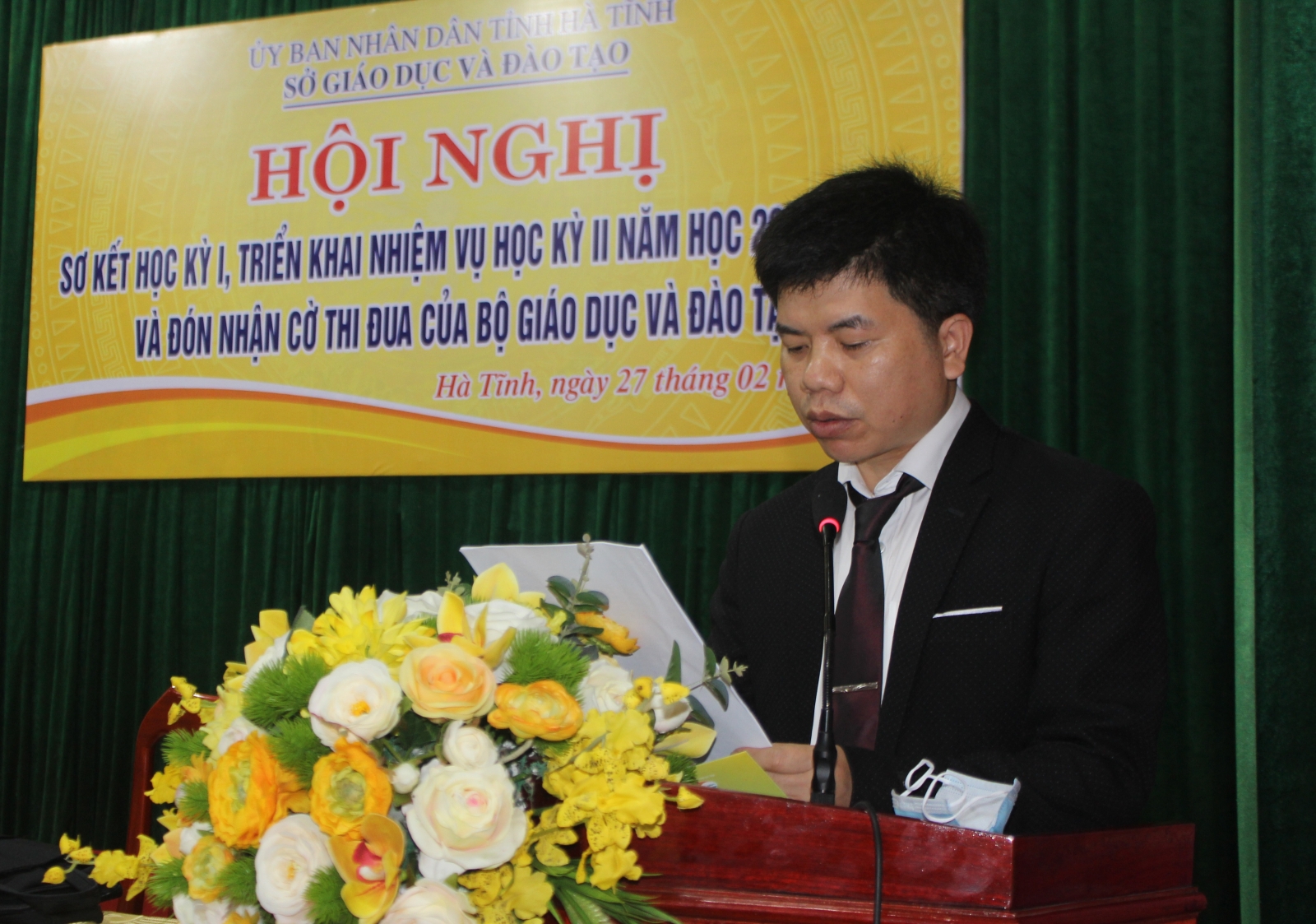Ngành Giáo dục Hà Tĩnh đón nhận cờ thi đua của Bộ GD&ĐT