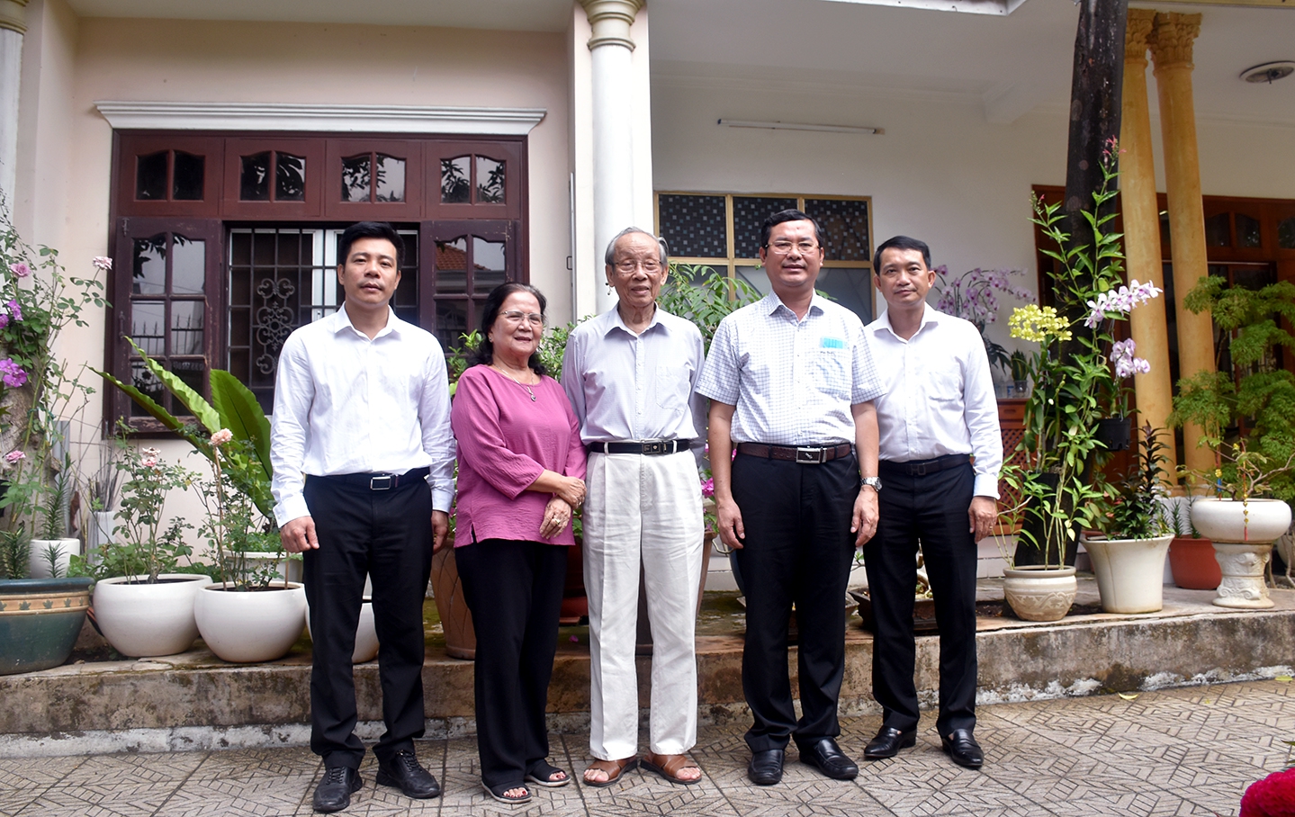 Thứ trưởng Nguyễn Văn Phúc chúc Tết nguyên lãnh đạo Bộ GD&ĐT tại TPHCM - Ảnh minh hoạ 2