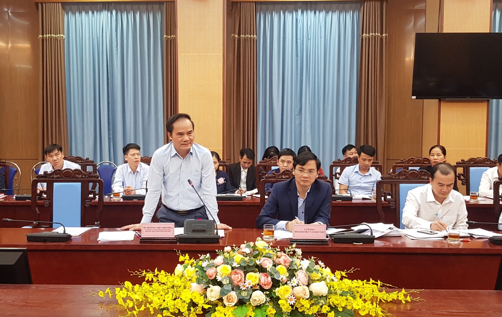 Thứ trưởng Nguyễn Hữu Độ dự giờ, triển khai chương trình phổ thông mới ở Tuyên Quang - Ảnh minh hoạ 2