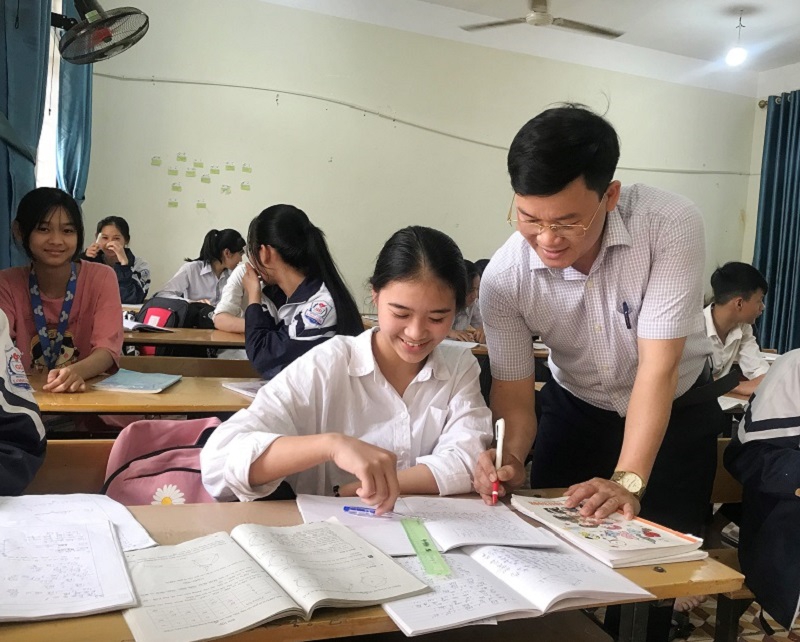 Bồi dưỡng Tiêu chuẩn chức danh nghề nghiệp giáo viên tại Hà Tĩnh:  Bình tĩnh chờ hướng dẫn