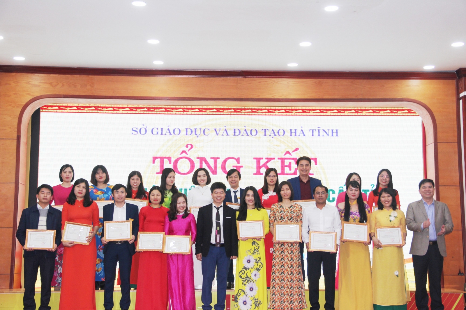Hà Tĩnh: 184 giáo viên đạt danh hiệu giáo viên dạy giỏi THPT cấp tỉnh - Ảnh minh hoạ 3