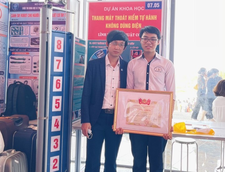 Bắc Giang giành 2 giải cuộc thi KHKT cấp quốc gia học sinh trung học    - Ảnh minh hoạ 2