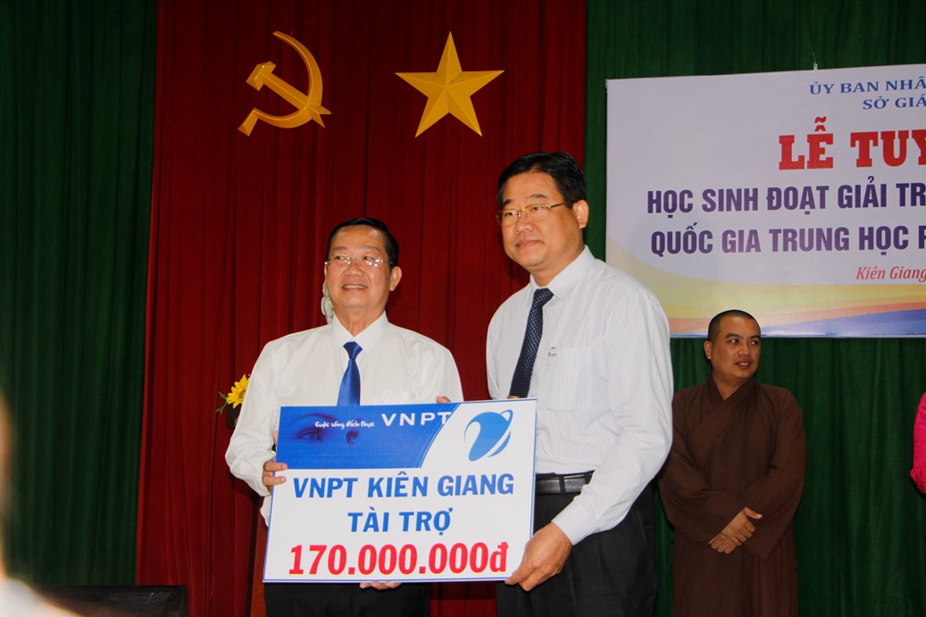 Kiên Giang: HS giỏi quốc gia được thưởng tới 80 triệu đồng - Ảnh minh hoạ 3