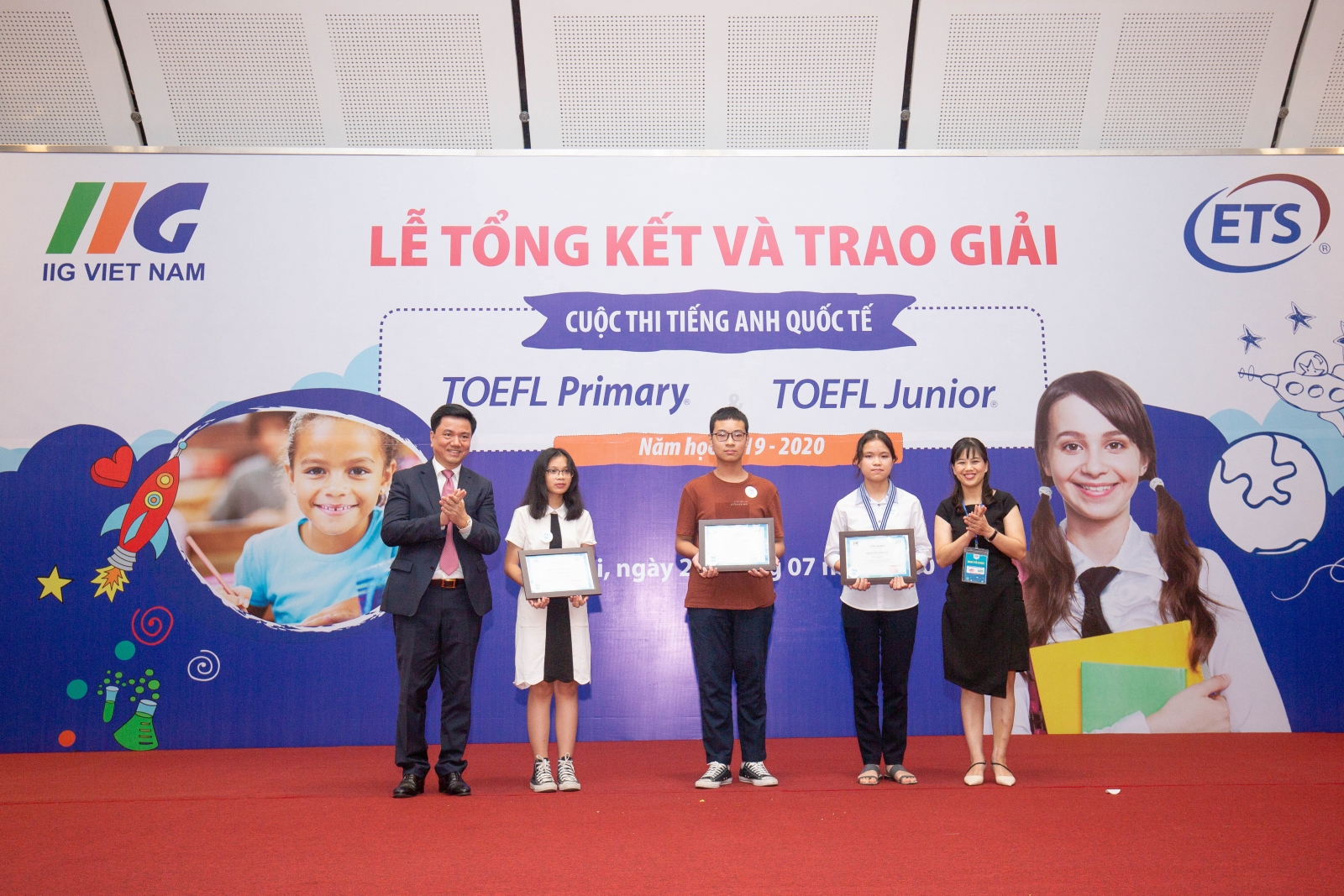 Nghệ An: Đạt điểm cao thi tiếng Anh TOEFL sẽ được tuyển thẳng vào THCS, THPT
