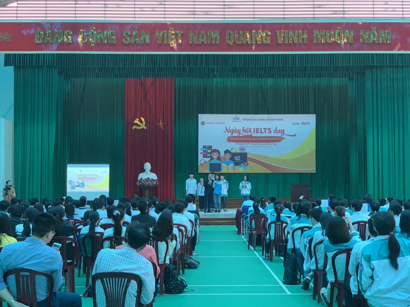 Ninh Bình: Gần 300 em học sinh hào hứng tham gia Ngày hội IELTS DAY - Ảnh minh hoạ 4