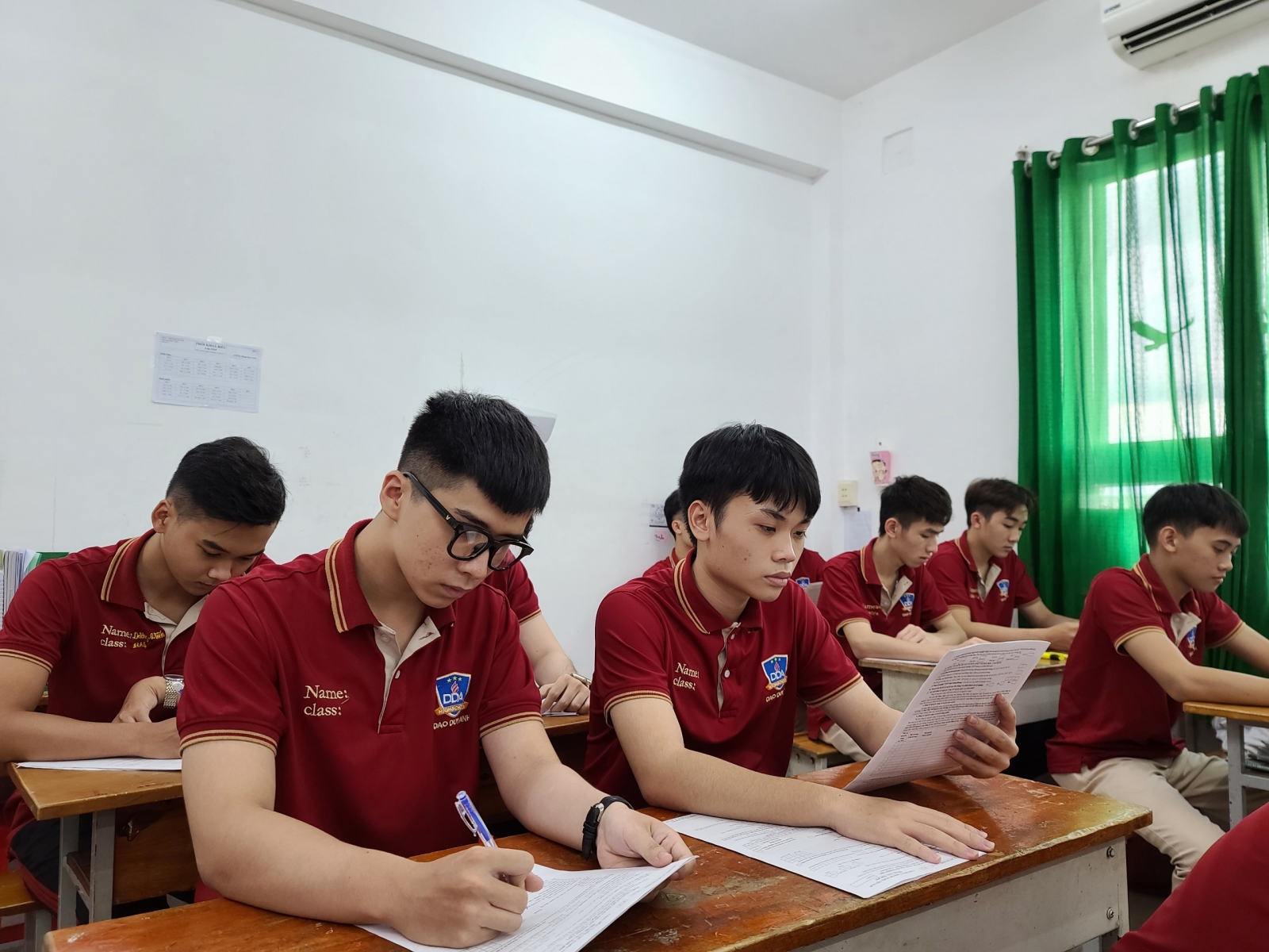 Thi tốt nghiệp THPT 2021: Những lưu ý quan trọng trong cuộc họp cha mẹ học sinh