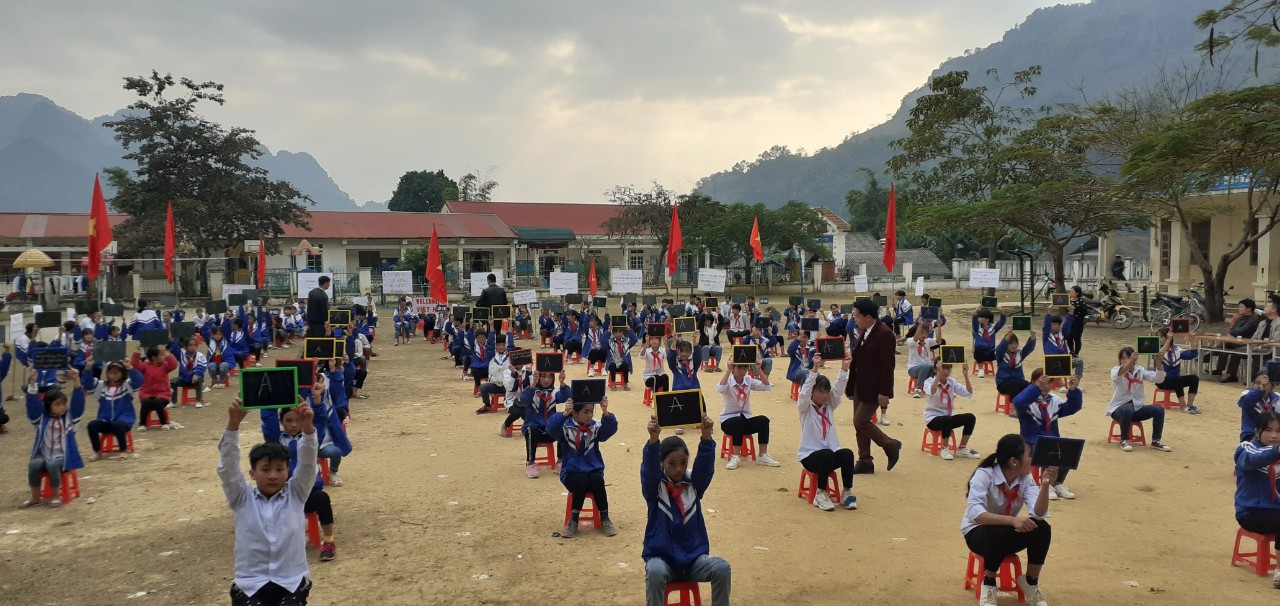 Thầy giáo người Tày ước mong áo ấm cho học sinh dân tộc thiểu số - Ảnh minh hoạ 3