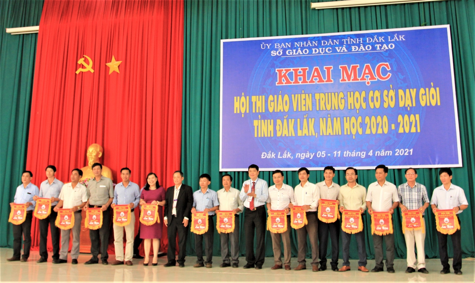 Đắk Lắk: Hơn 450 giáo viên THCS tham gia Hội thi giáo viên dạy giỏi cấp tỉnh - Ảnh minh hoạ 2