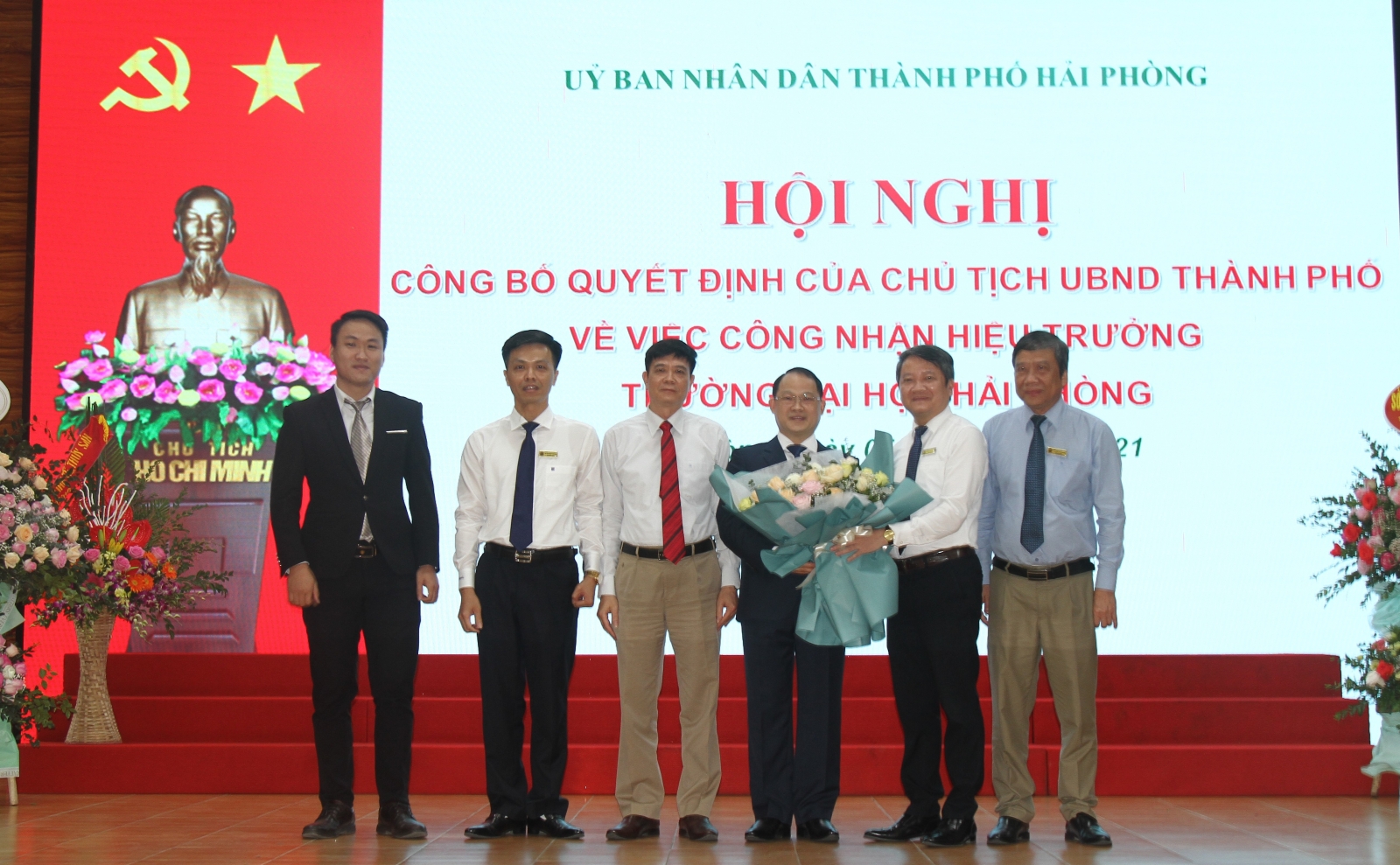 Trường Đại học Hải Phòng có tân Hiệu trưởng - Ảnh minh hoạ 2