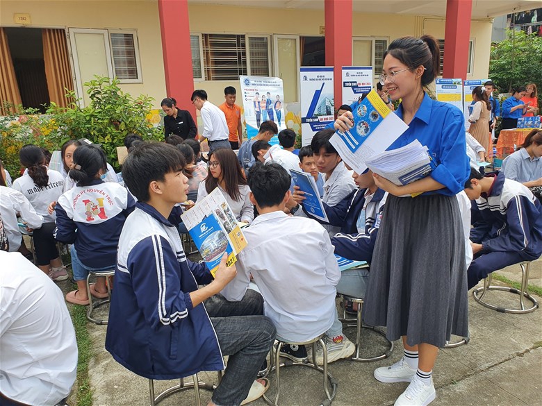 Trường Đại học Điện lực đồng hành cùng 