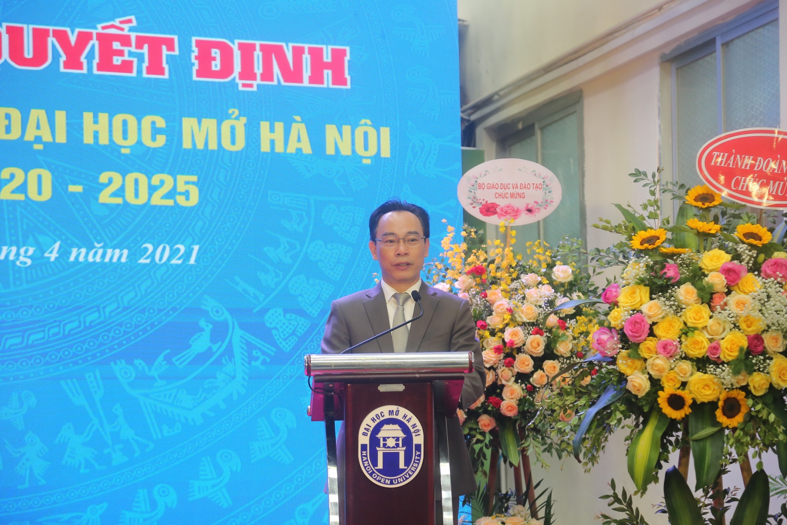 PGS.TS Nguyễn Thị Nhung là tân hiệu trưởng Trường ĐH Mở Hà Nội - Ảnh minh hoạ 4