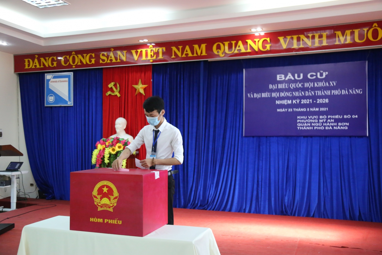 Sinh viên Đại học Đà Nẵng: Gửi gắm tâm tư, nguyện vọng vào lá phiếu