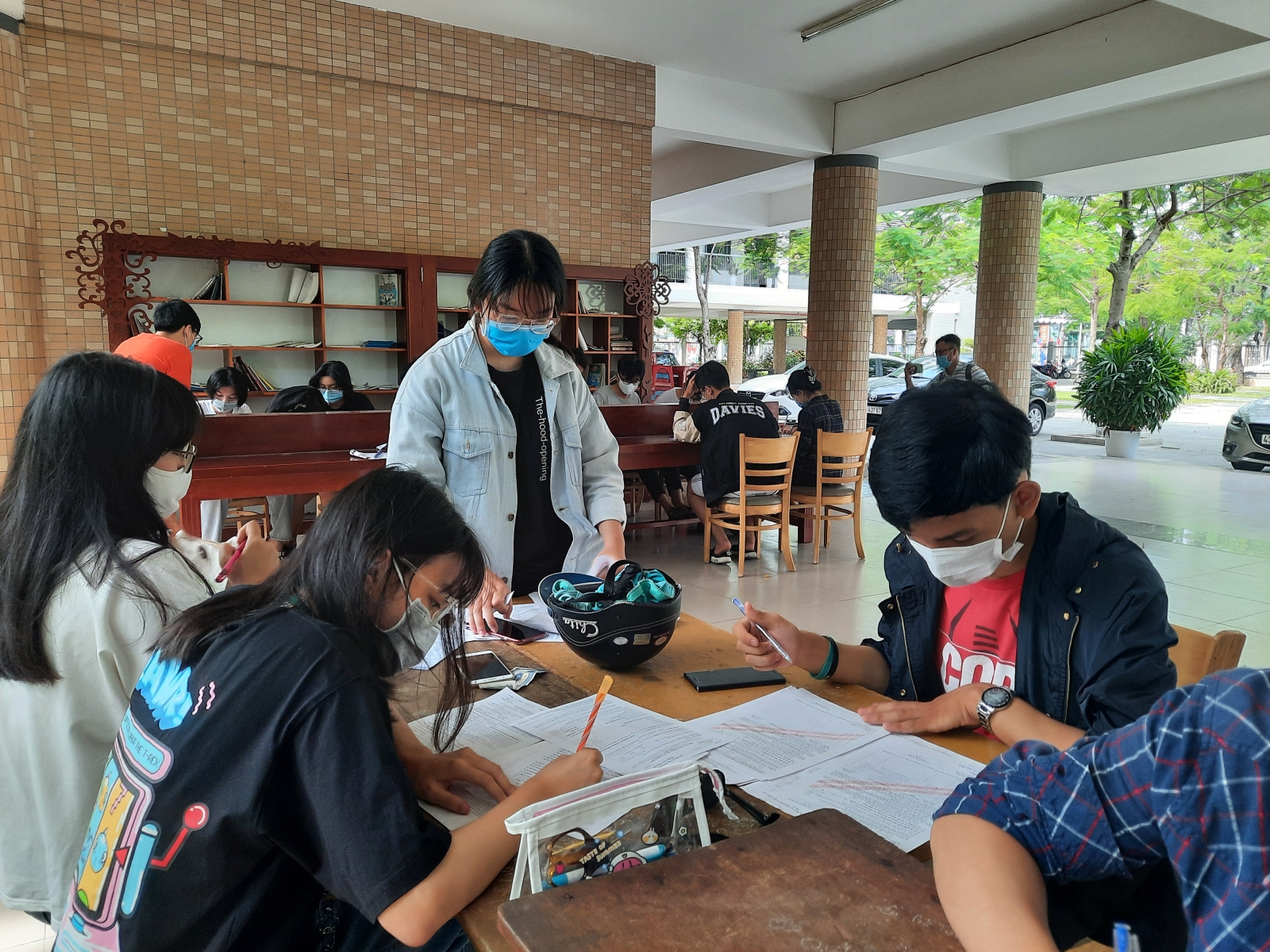 Đà Nẵng: Nghiên cứu xây dựng phương án kiểm tra cuối kì II qua internet