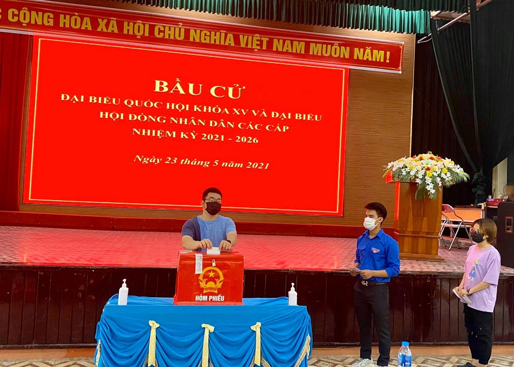 Sinh viên Đại học Thái Nguyên vinh dự thực hiện quyền, nghĩa vụ công dân - Ảnh minh hoạ 4