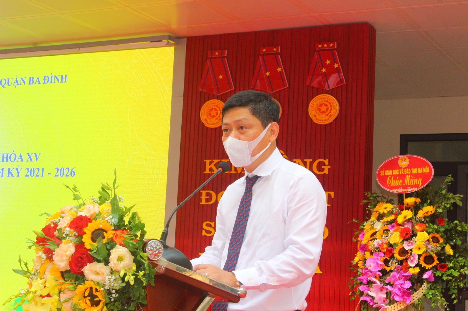 Hà Nội: Gắn biển công trình trường học cấp thành phố chào mừng Bầu cử  - Ảnh minh hoạ 4