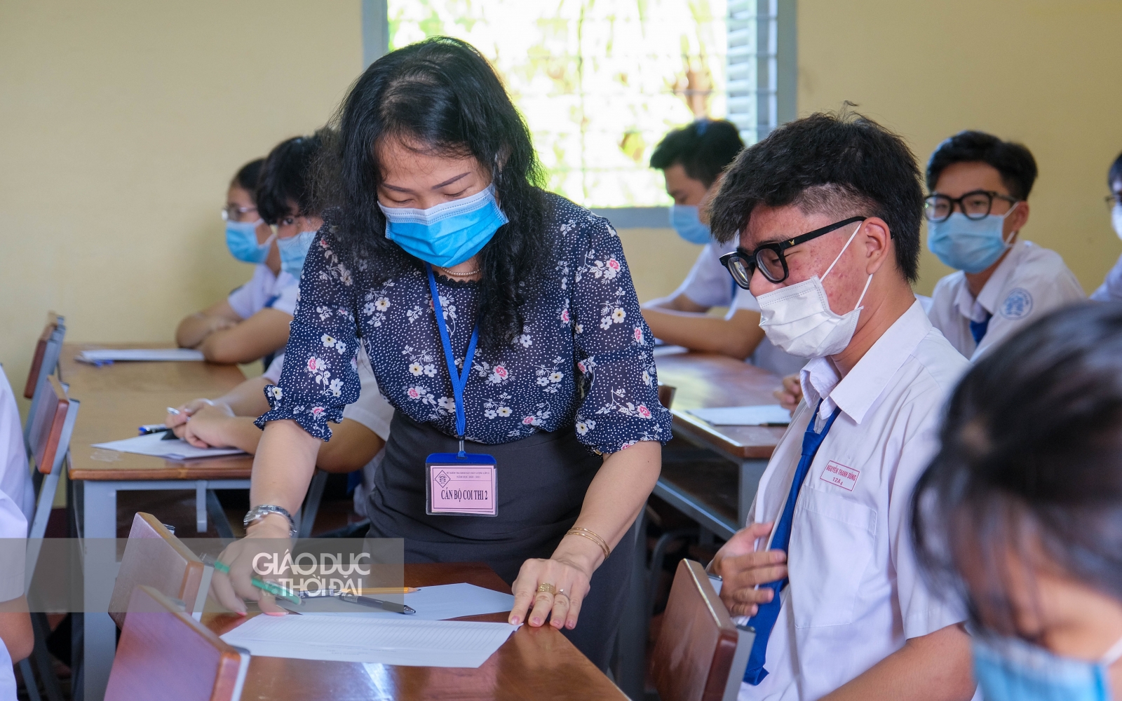 Hơn 10 nghìn HS Cần Thơ đeo khẩu trang làm bài thi khảo sát chất lượng lớp 12 - Ảnh minh hoạ 11