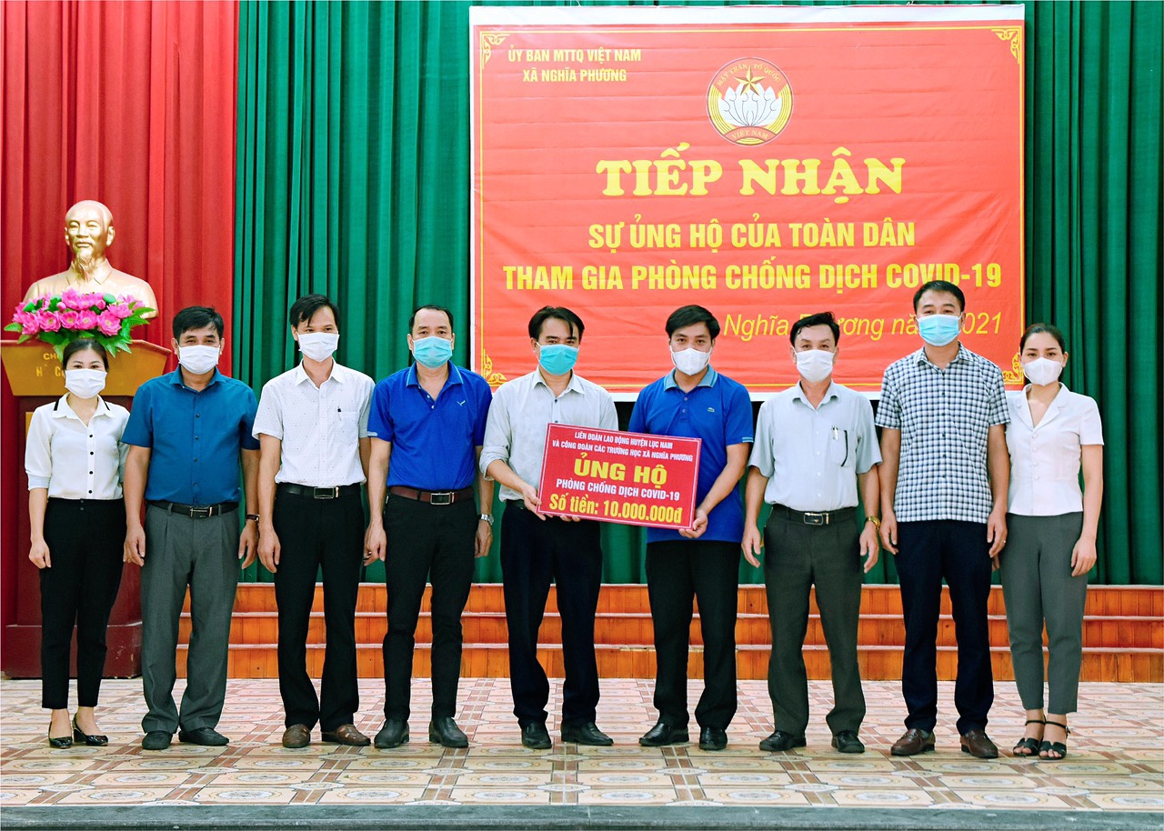 Ngành Giáo dục Bắc Giang góp sức cùng tuyến đầu chống dịch Covid-19 