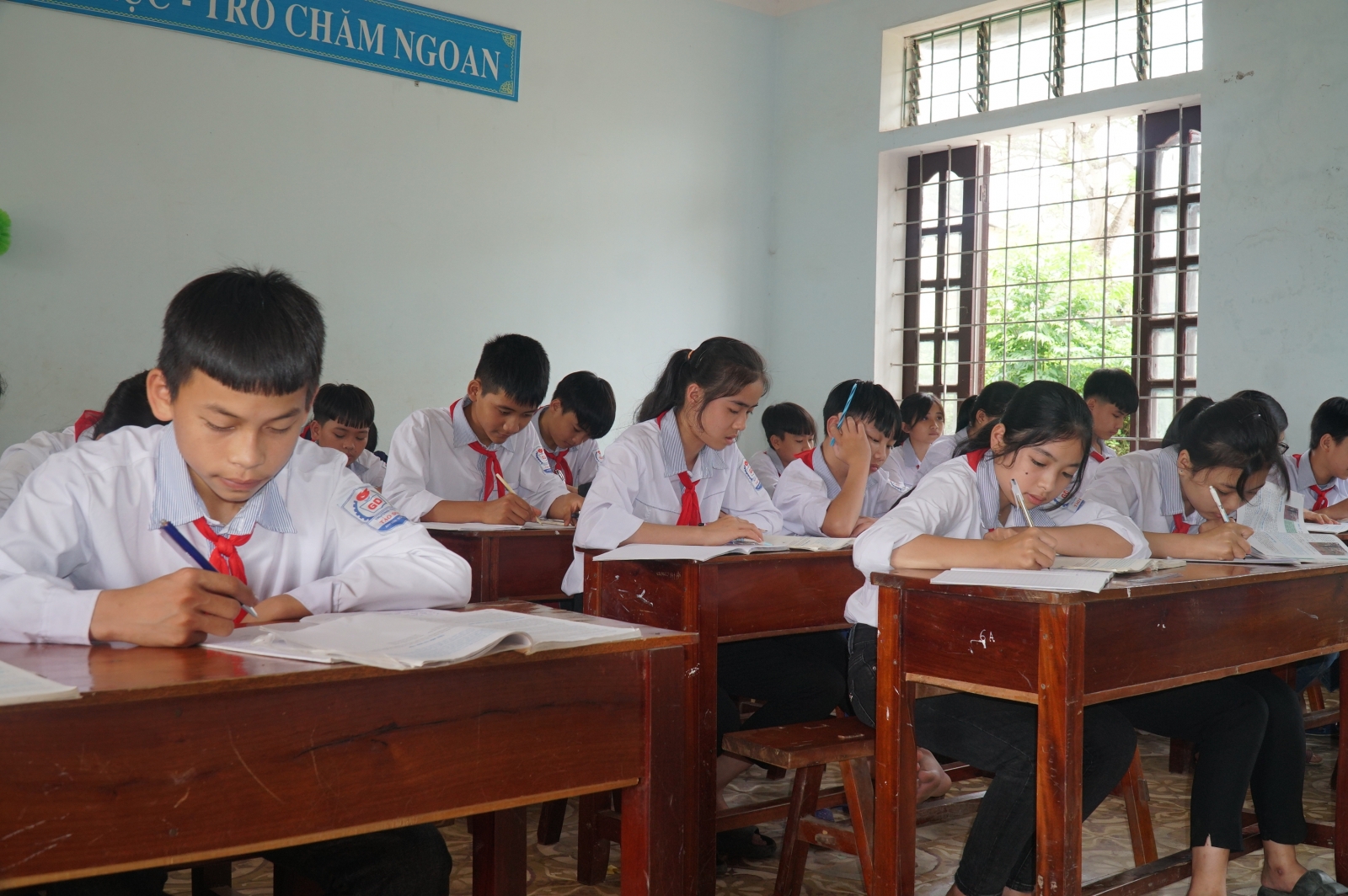 Nghệ An: Có bệnh nhân Covid - 19, học sinh thị xã Hoàng Mai nghỉ học từ 7/5 - Ảnh minh hoạ 2