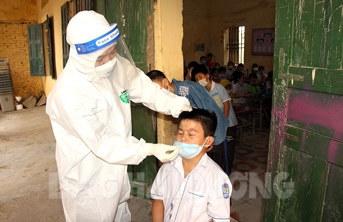 Hải Dương: Nhiều trường huyện Ninh Giang cho học sinh tạm dừng đến trường vì có GV, HS là F1