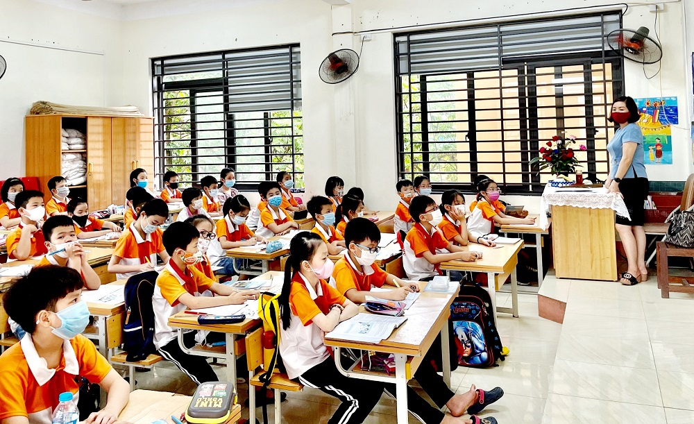 Học sinh Thái Nguyên tạm dừng đến trường