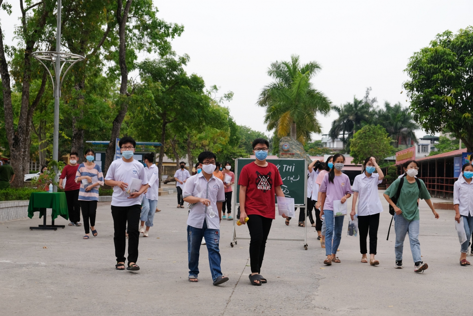 Đề thi Văn vào lớp 10 ở Thanh Hóa: Phần nghị luận xã hội gần gũi với đời sống - Ảnh minh hoạ 2