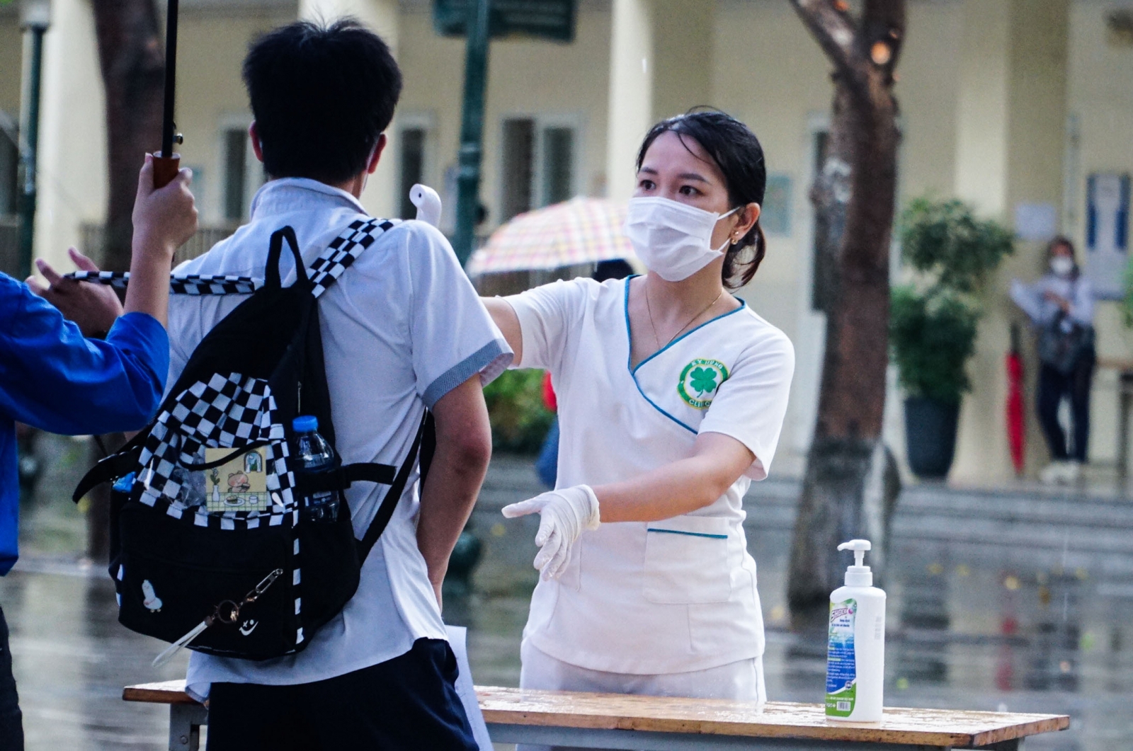 Ngày thi đầu vào lớp 10 ở Hà Nội: Thí sinh được hỗ trợ tối đa - Ảnh minh hoạ 11