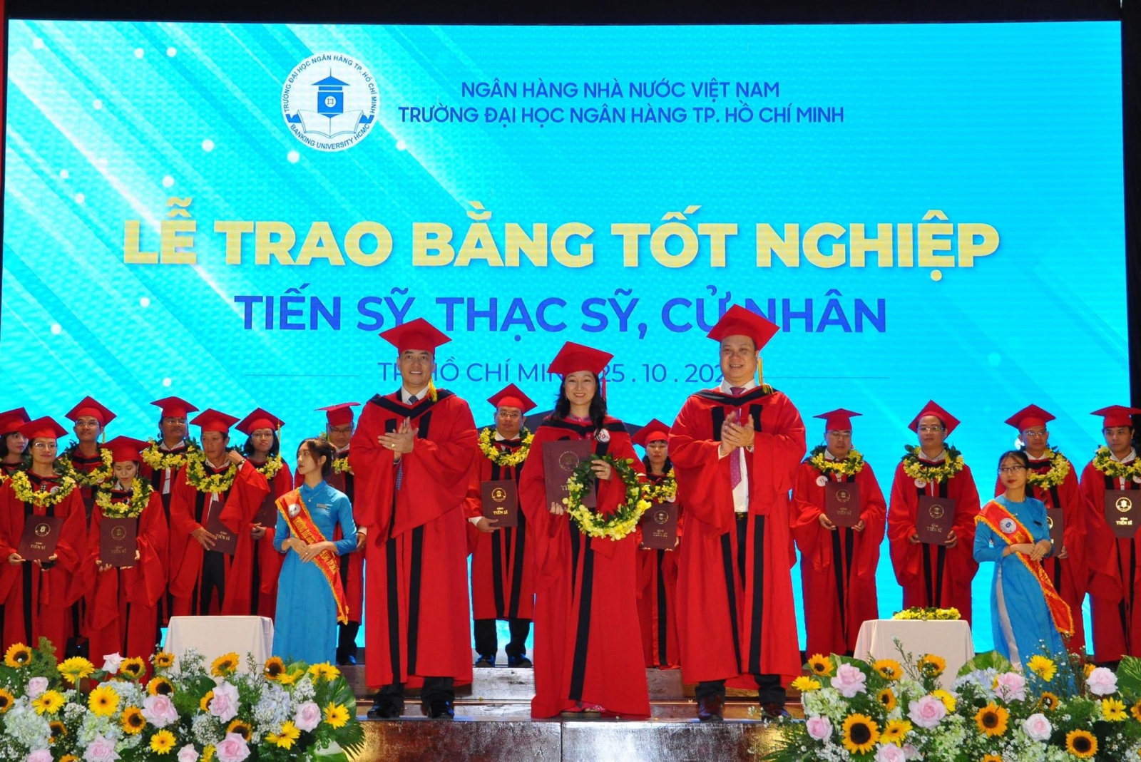 Trường ĐH Ngân hàng TPHCM được đào tạo Tiến sĩ ngành Quản trị kinh doanh