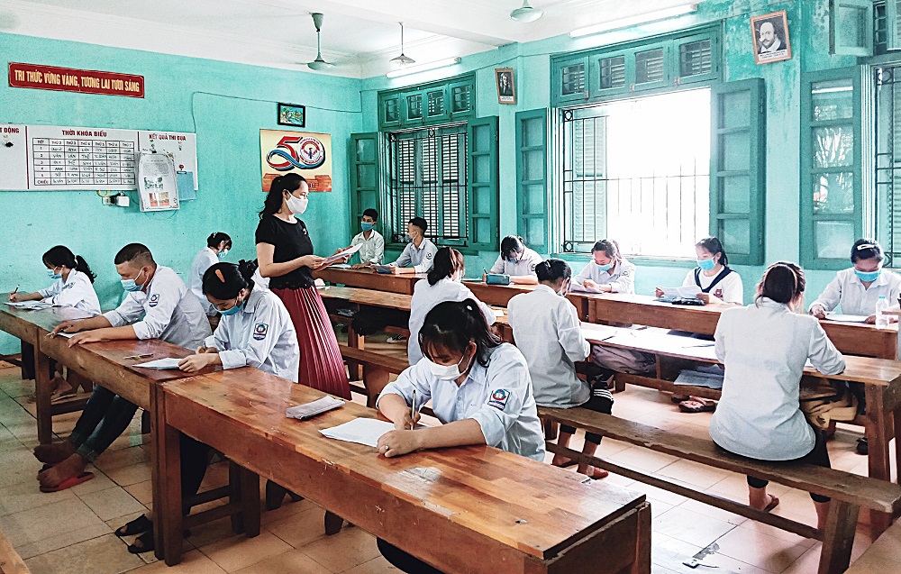 Tuyên Quang: Học sinh lớp 12 được chia lớp, giãn cách ôn thi