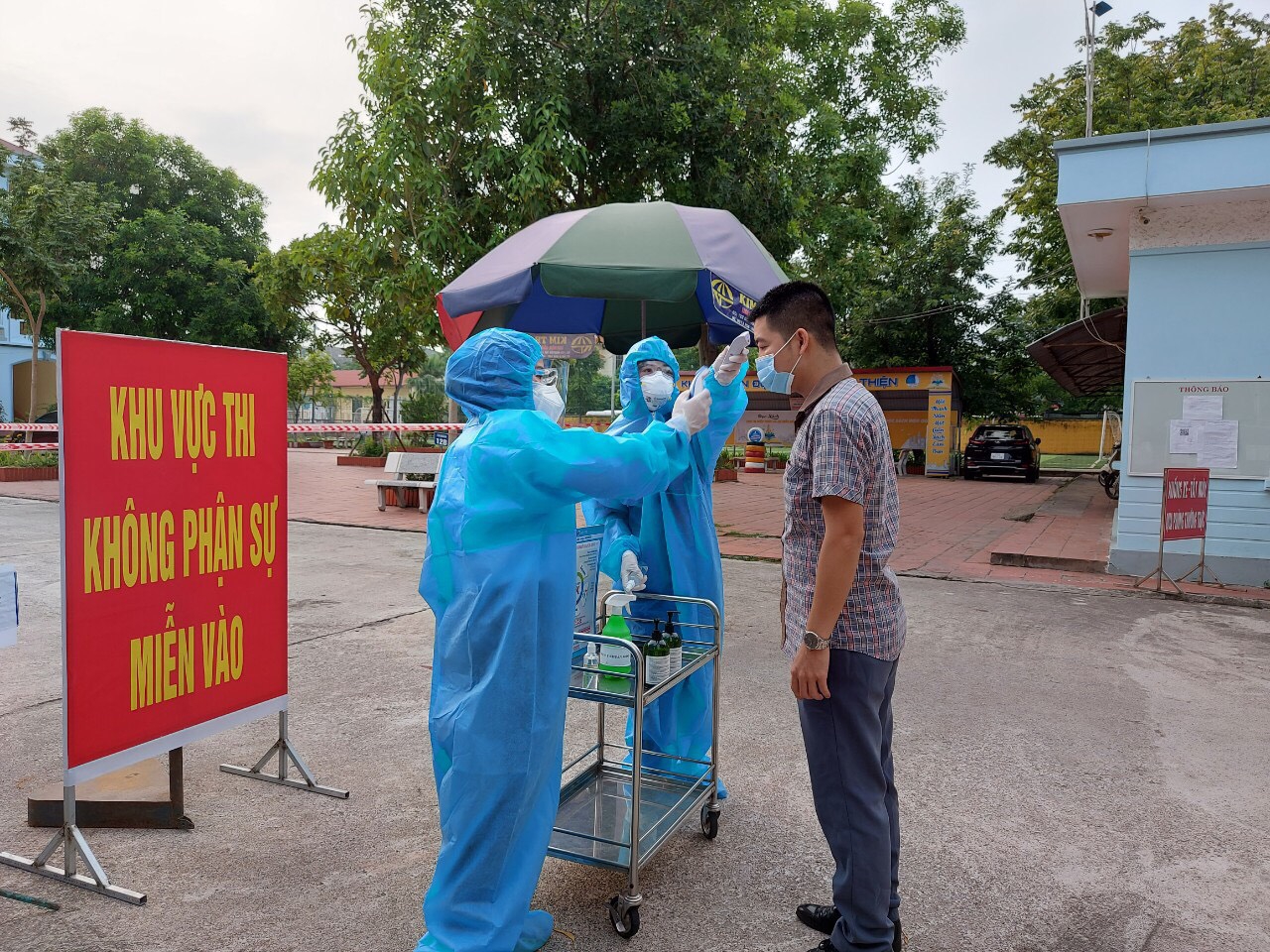 Thí sinh Bắc Giang hoàn thành Kỳ thi tuyển sinh lớp 10 THPT Chuyên - Ảnh minh hoạ 3