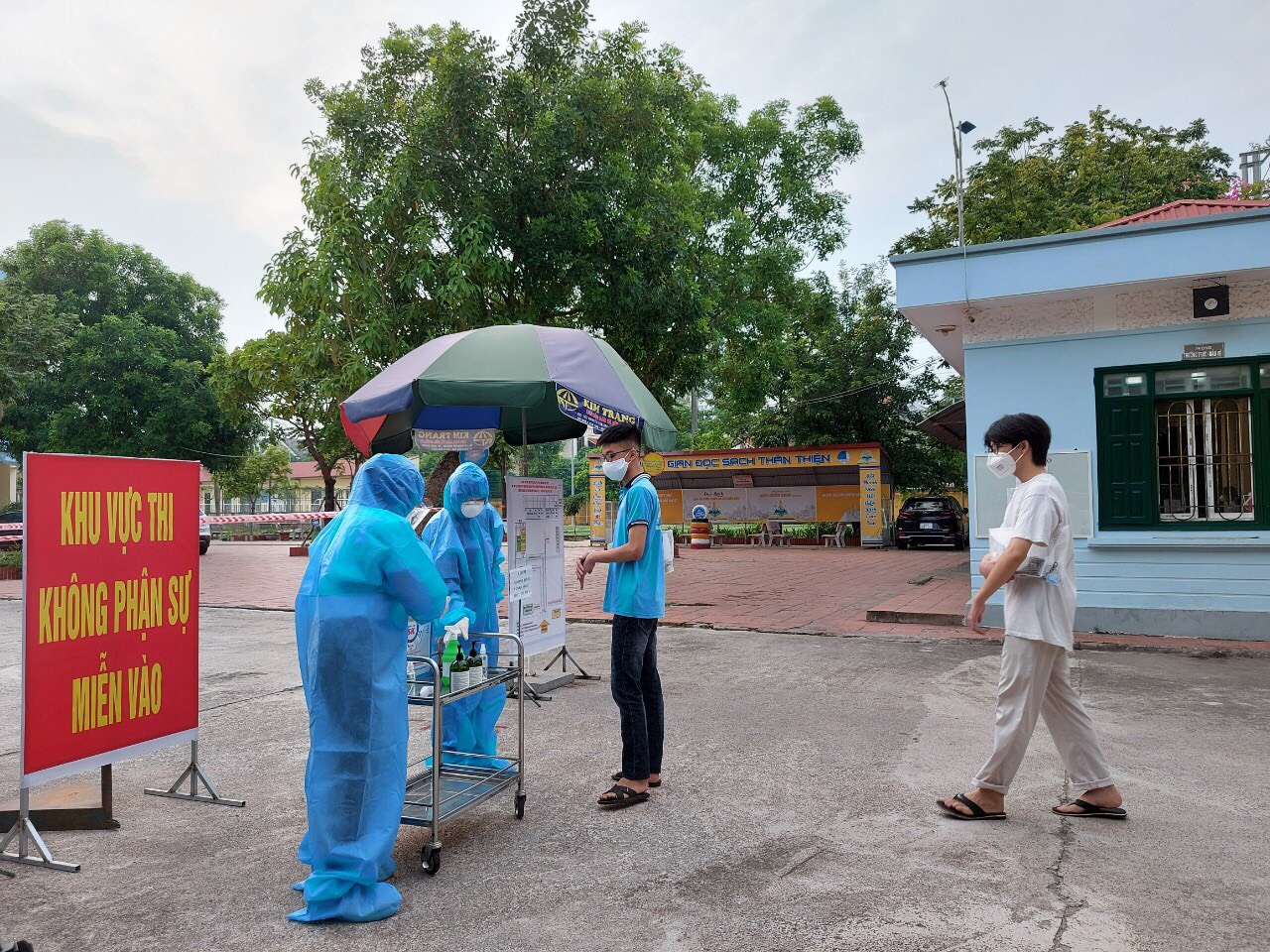 Thí sinh Bắc Giang hoàn thành Kỳ thi tuyển sinh lớp 10 THPT Chuyên - Ảnh minh hoạ 4