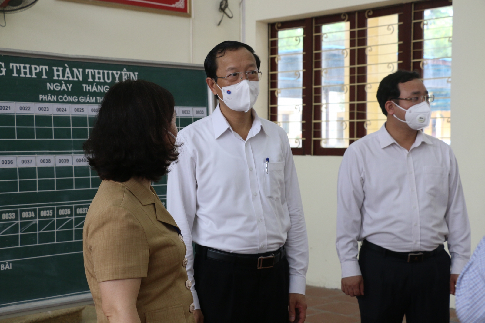 Thứ trưởng Phạm Ngọc Thưởng kiểm tra chuẩn bị kỳ thi tốt nghiệp THPT tại Bắc Ninh