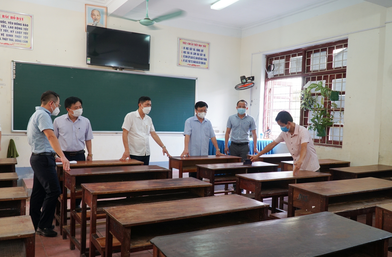 Nghệ An: Chú trọng phân luồng thí sinh vào điểm thi đảm bảo an toàn, hợp lý - Ảnh minh hoạ 2