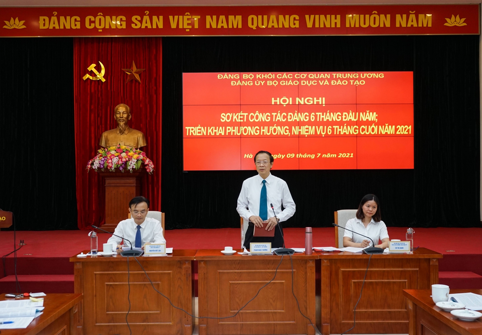 Đảng bộ Bộ GD&ĐT sơ kết thực hiện Chỉ thị 05 và 6 tháng đầu năm 2021 - Ảnh minh hoạ 3