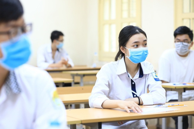 Sớm công bố “điểm sàn” nhóm ngành đào tạo giáo viên và khoa học sức khỏe