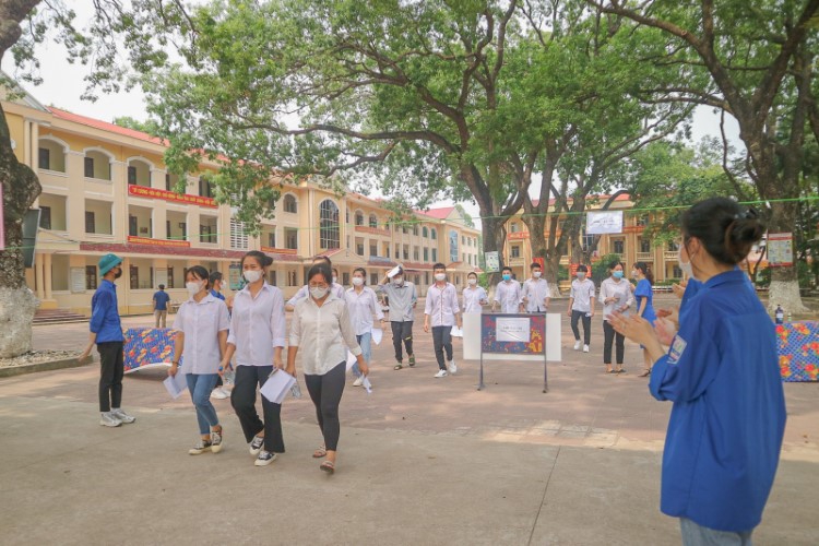 Đề thi Ngữ văn, Toán thi tốt nghiệp THPT đợt 2: Công bằng giữa 2 đợt thi - Ảnh minh hoạ 2