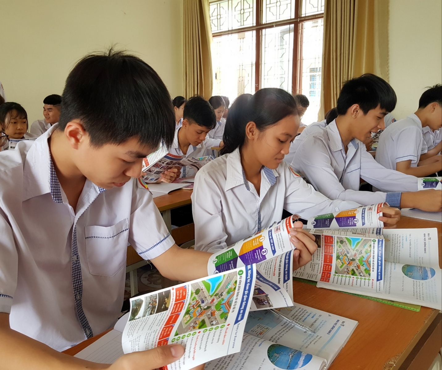 Hải Phòng: Học sinh khối 6 và khối 10 tựu trường ngày 1/9