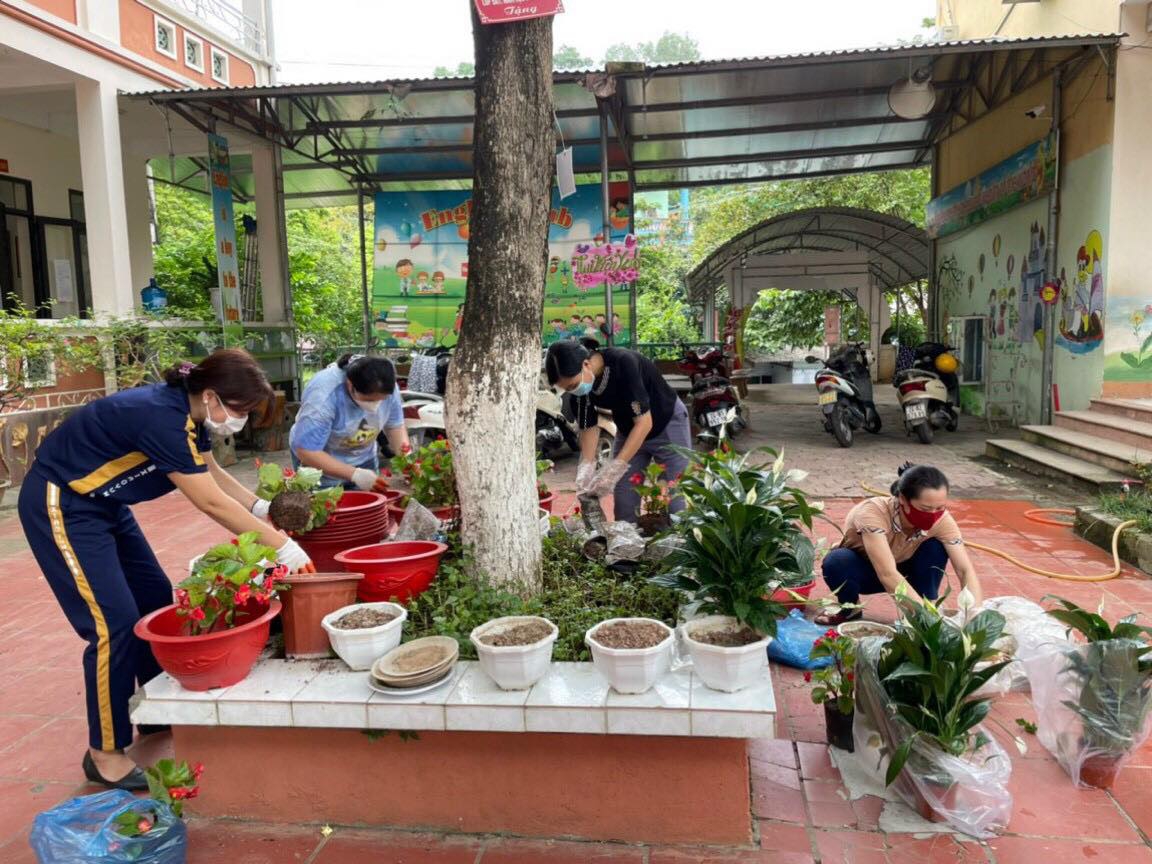 Lào Cai: Thầy cô dọn dẹp, tu sửa trường lớp đón năm học mới - Ảnh minh hoạ 8