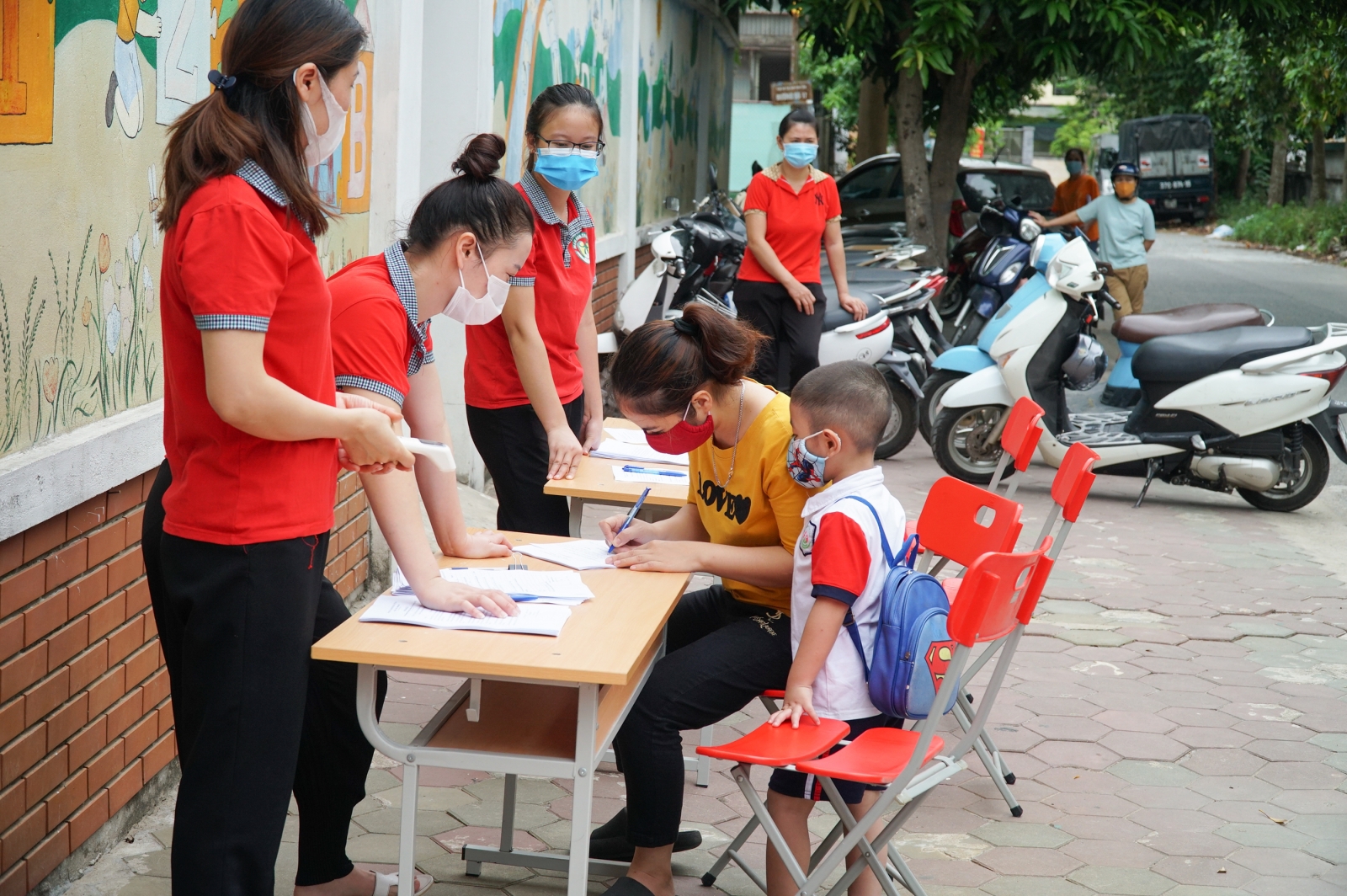 Cơ sở mầm non tư thục Nghệ An nhộn nhịp trong ngày mở cửa trở lại - Ảnh minh hoạ 2